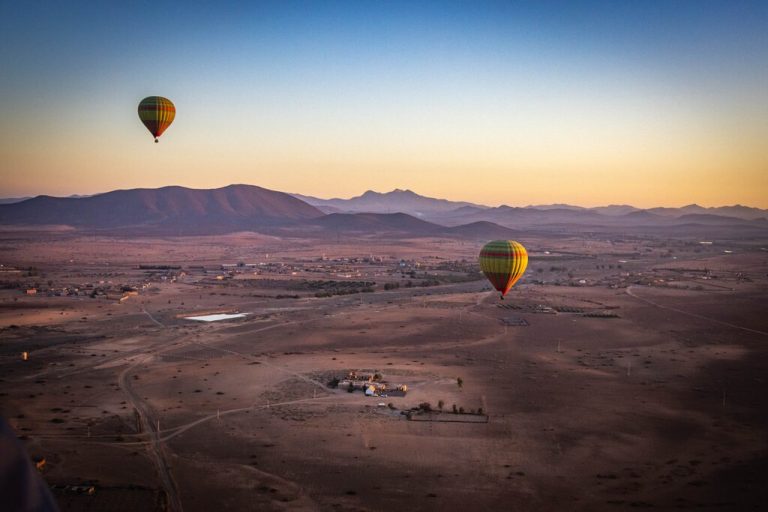 Balloon at dawn, gastronomy tour