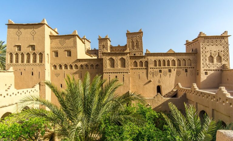 Skoura oasis on foot