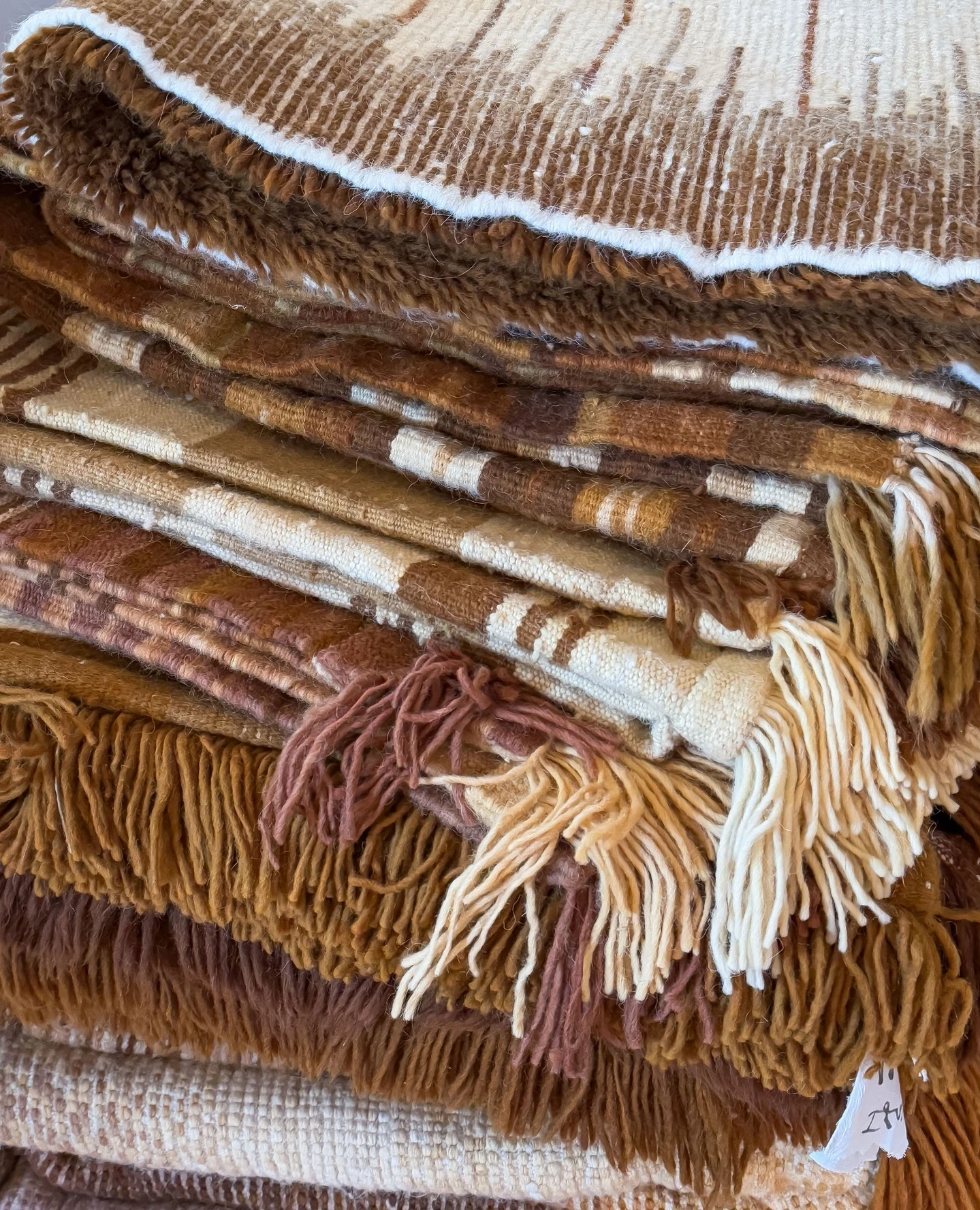 Buying a Moroccan Rug: The Berber Carpet Guide Nobody Hands You